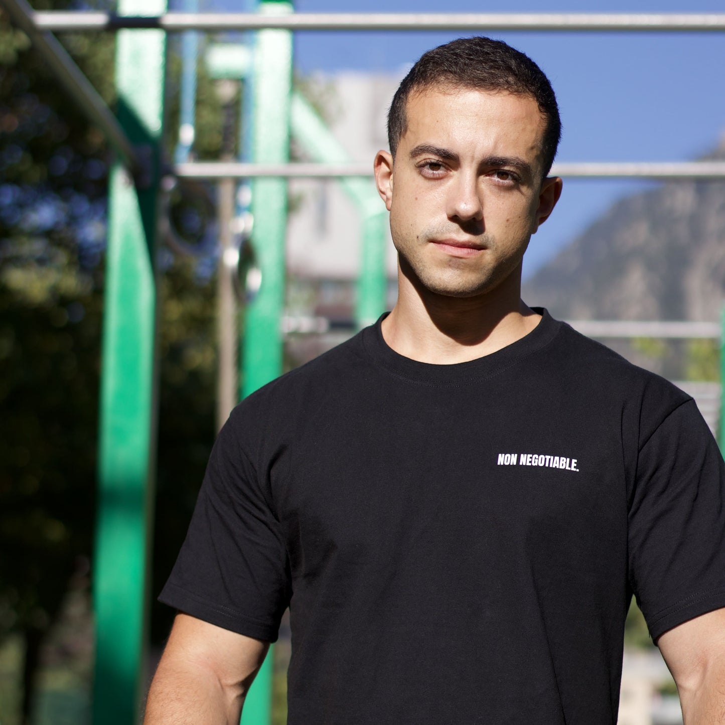 Camiseta "NO DAYS OFF"