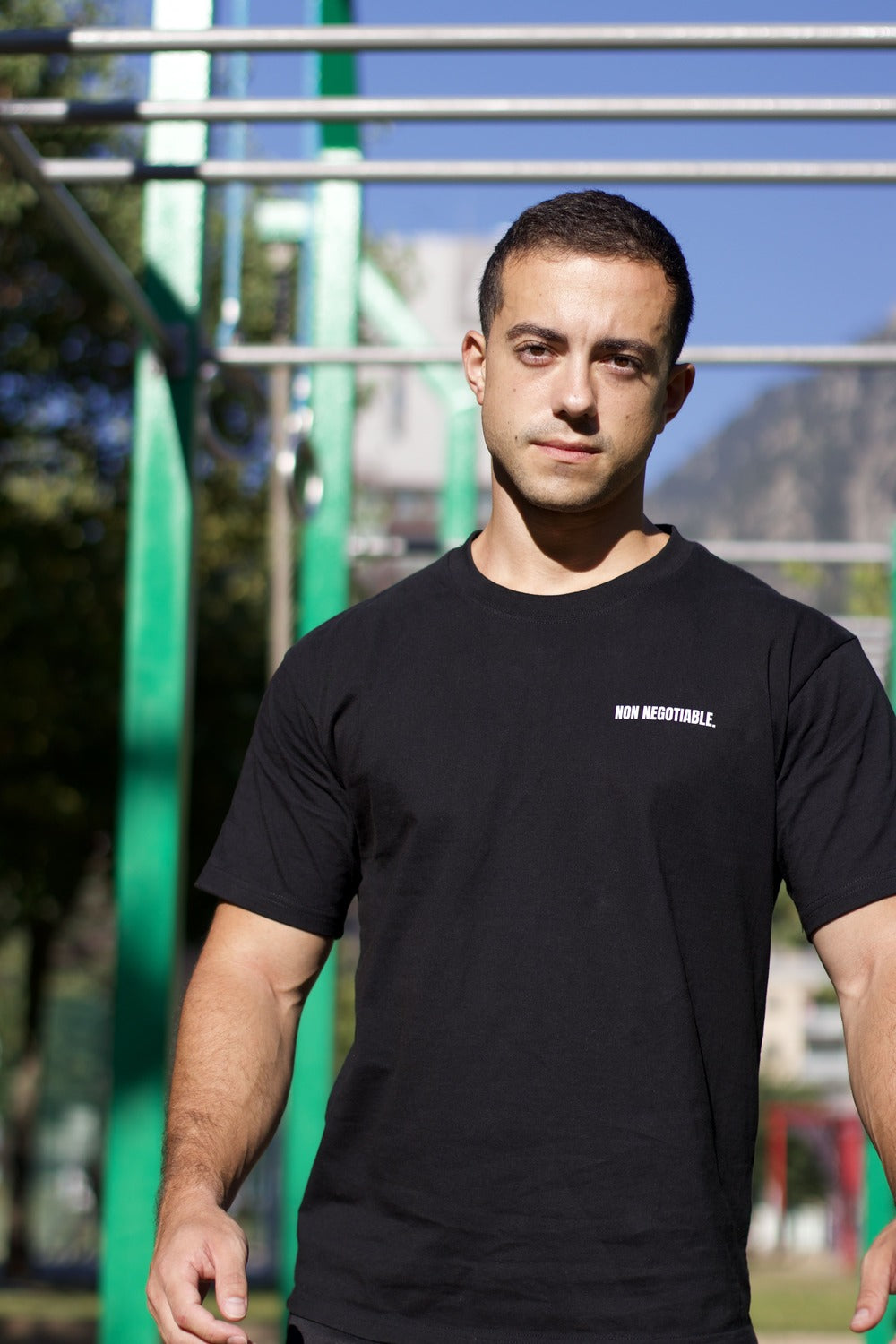 Camiseta "NO DAYS OFF"