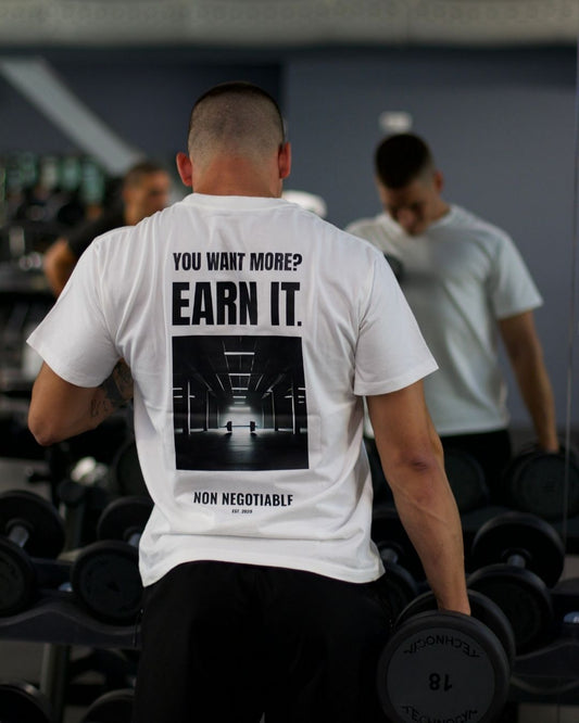 Camiseta "EARN IT"