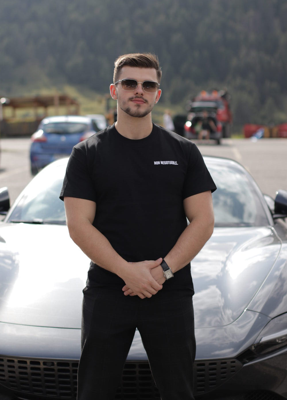 Camiseta NON NEGOTIABLE (Bordado)